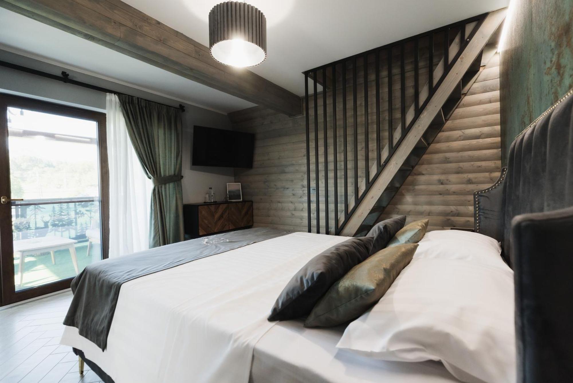 Casa Cerbului Homestay *